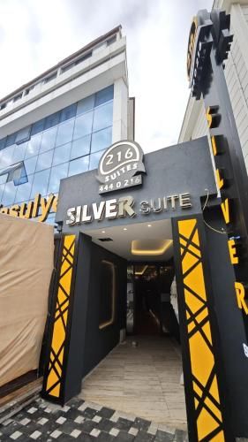 216 Silver Suite 3