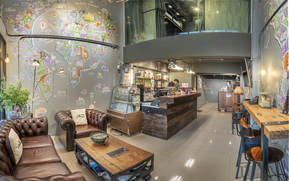 Sloth Hostel Don Mueang 1