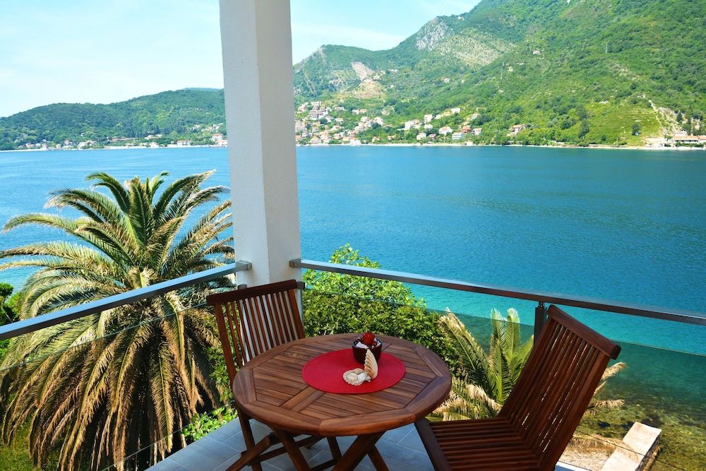 MaXhit Apartments 4 estrelas em Tivat