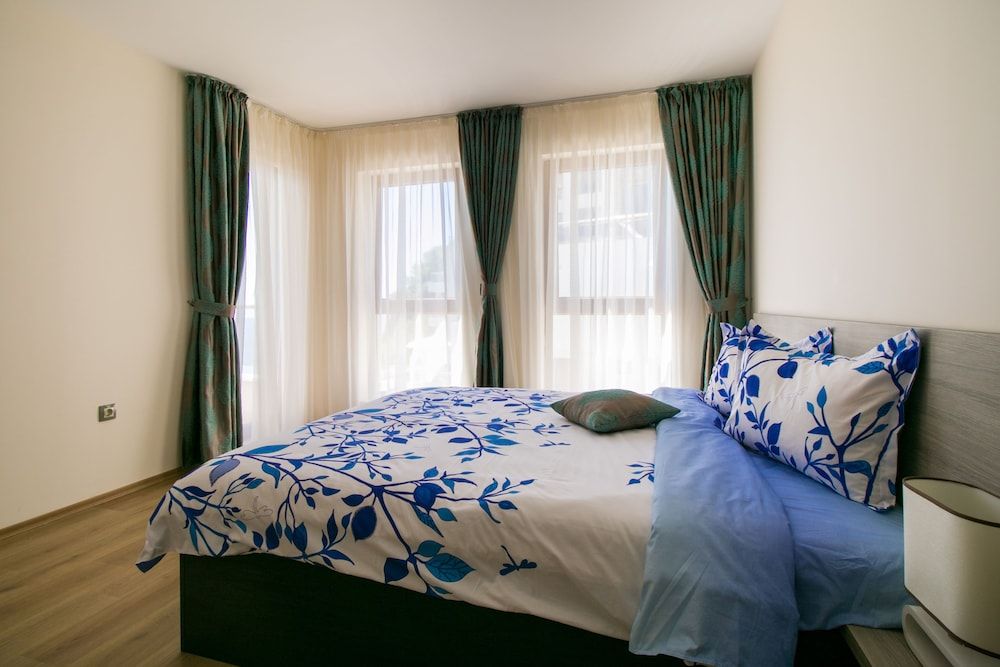 Byala Vista Cliffs 3