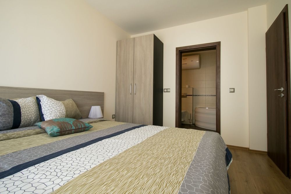 Byala Vista Cliffs 2