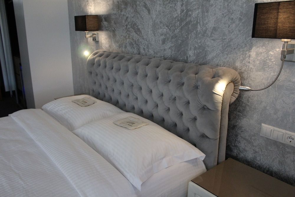 Andromeda Downtown Suites 2