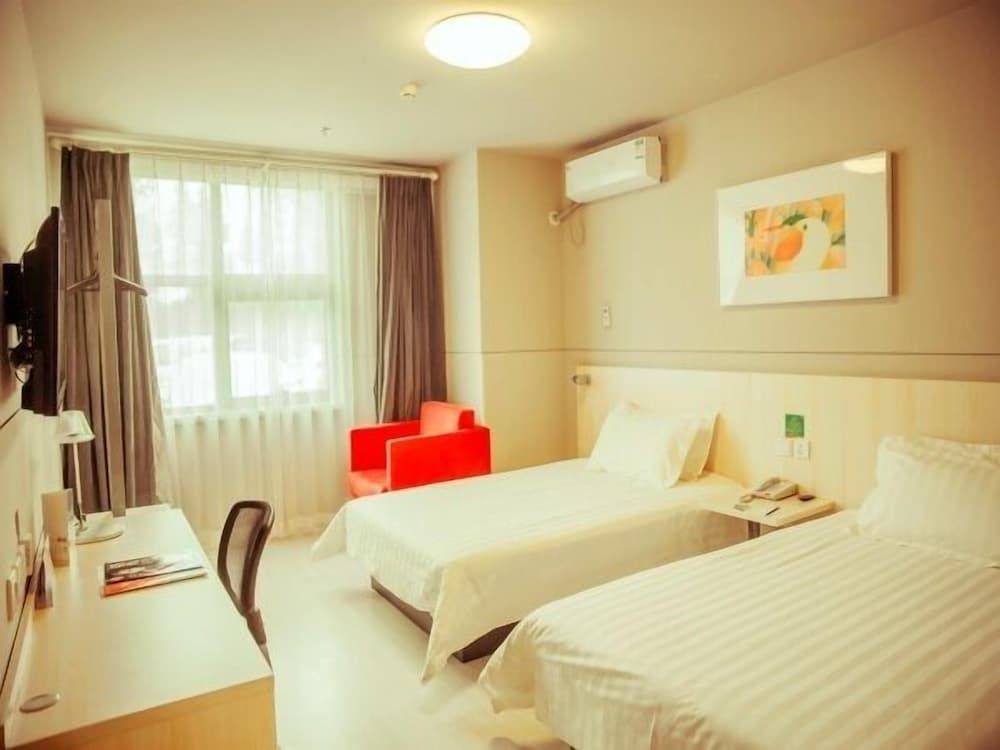 Jinjiang Inn Cangzhou West High speed Train Station Rongsheng Plaza