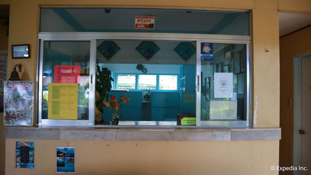 Golden Sunset Beach Club 2