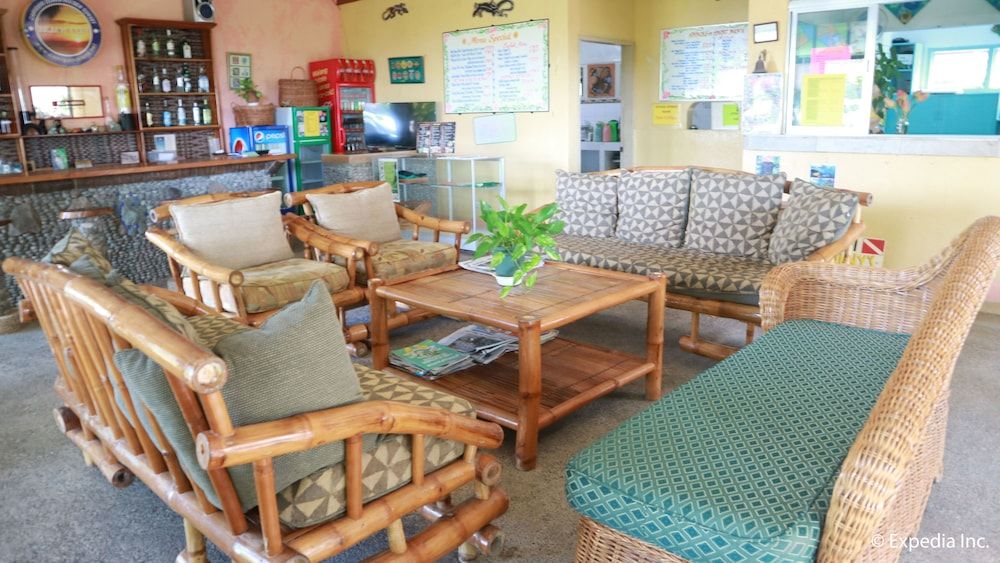 Golden Sunset Beach Club 3