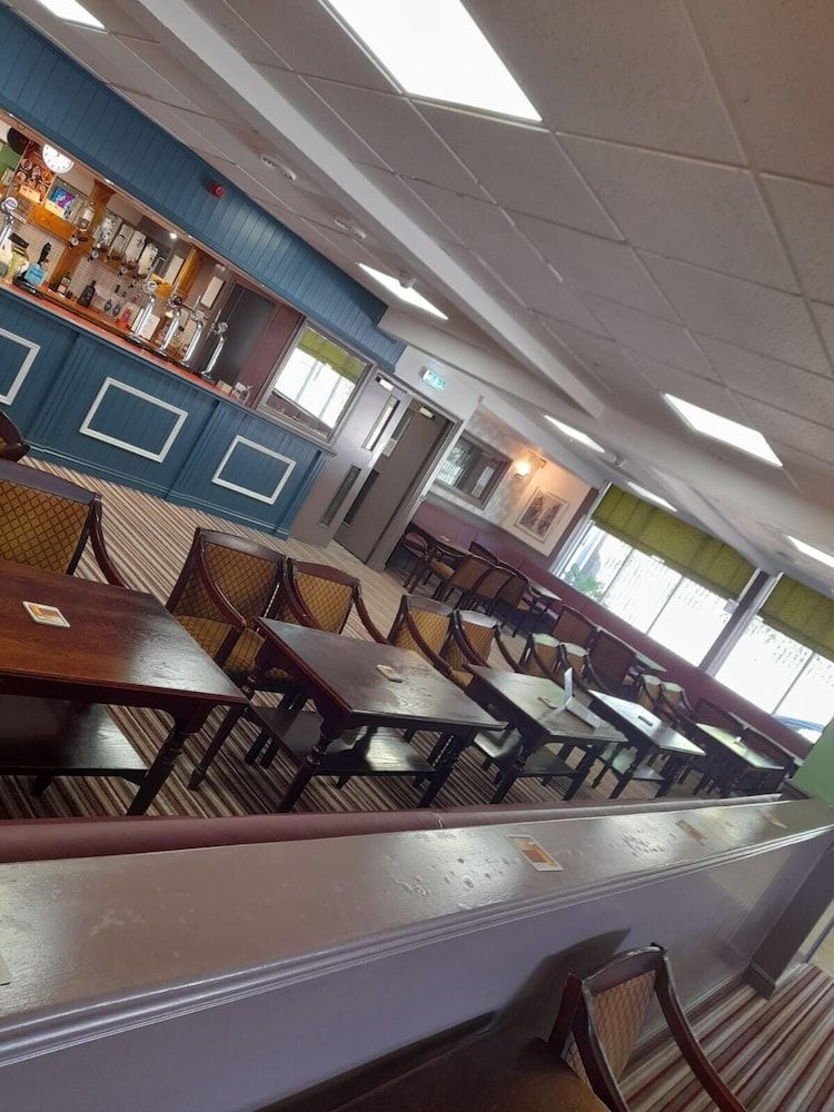 The Avenue Lodge 2