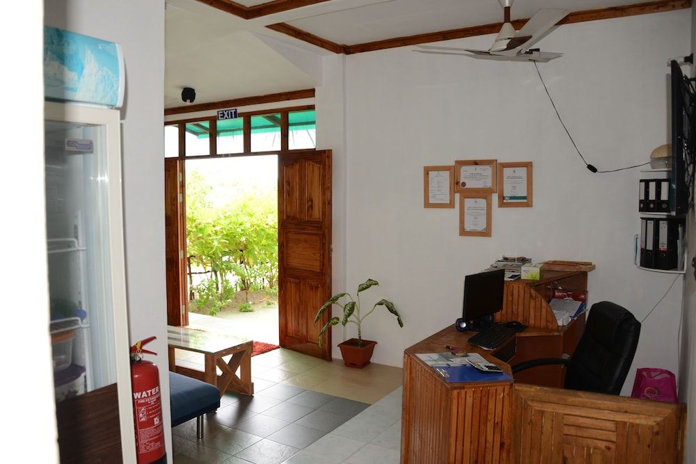 Ithaa Beach Maldives 2