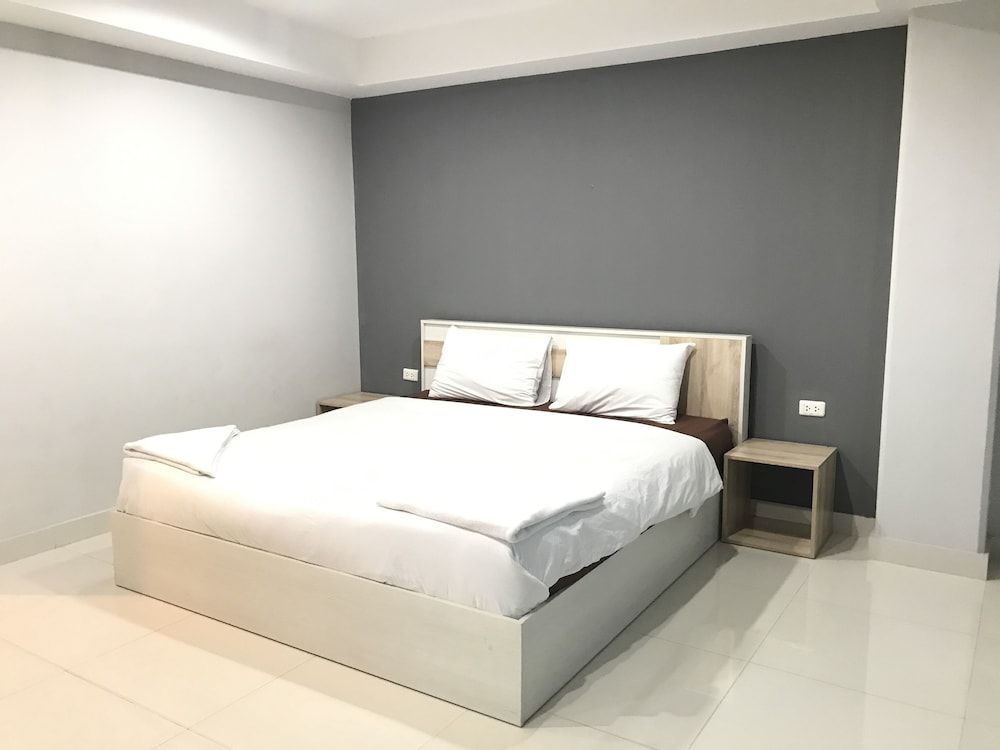 Ploen Ploen Residence 3