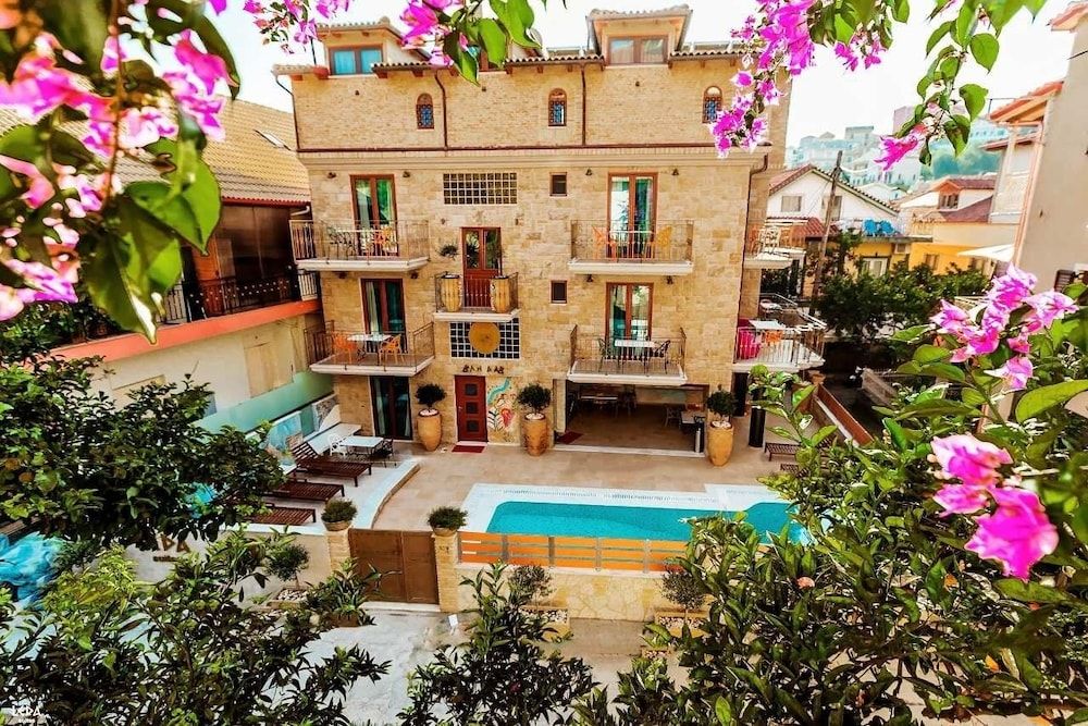 Leda Suites -1 estrellas en Parga