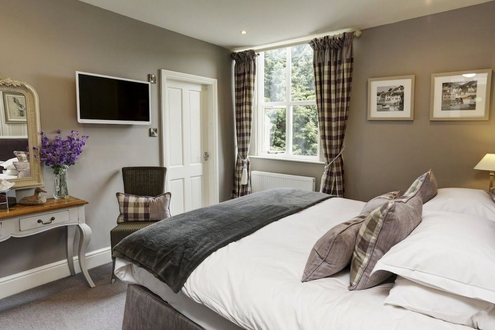 Falcon Manor Hotel 3