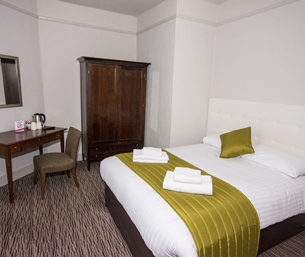 Fryatt Hotel & Bar 2