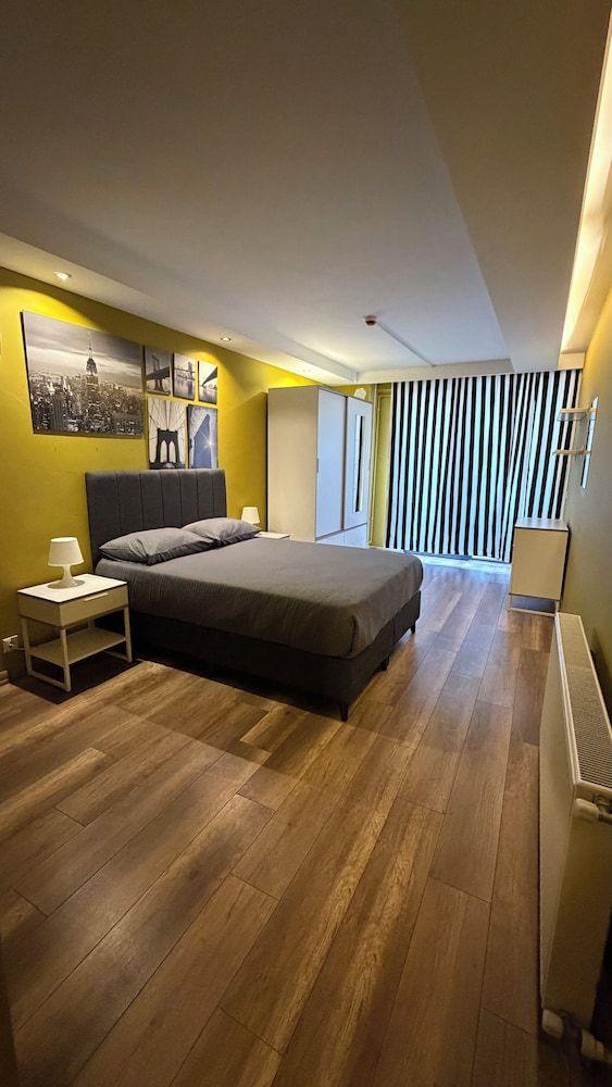 Deluxe Beach Residence 3