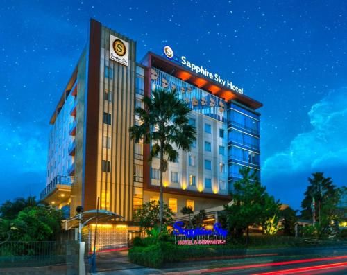 Sapphire Sky Hotel & Conference 4 estrellas en Serpong