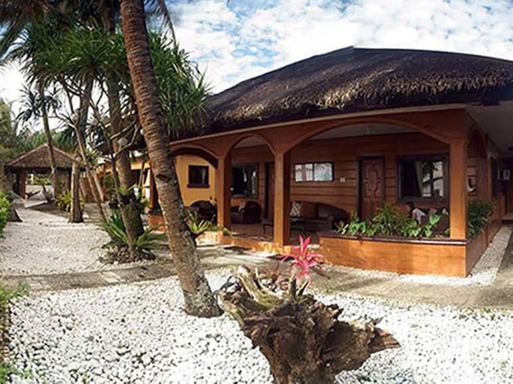 Pandan Beach Resort 1