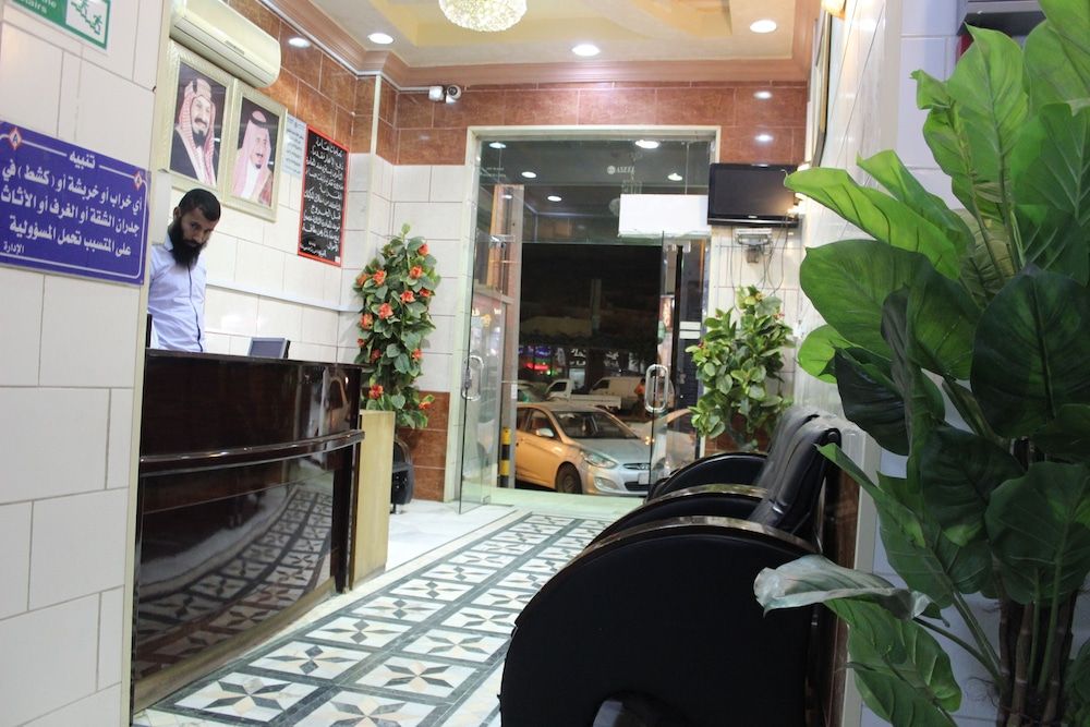 Al Eairy Furnished Apartments Al Baha 1 3