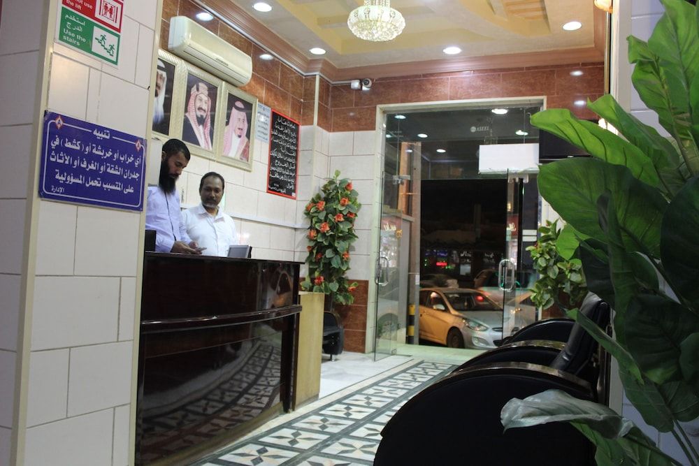 Al Eairy Furnished Apartments Al Baha 1 2