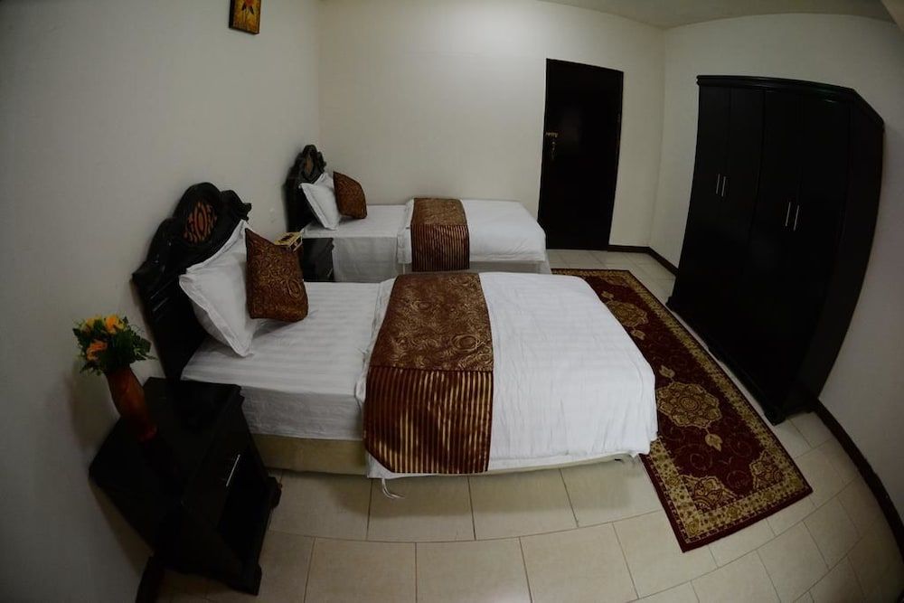 Al Eairy Furnished Apartments Dammam 8 3