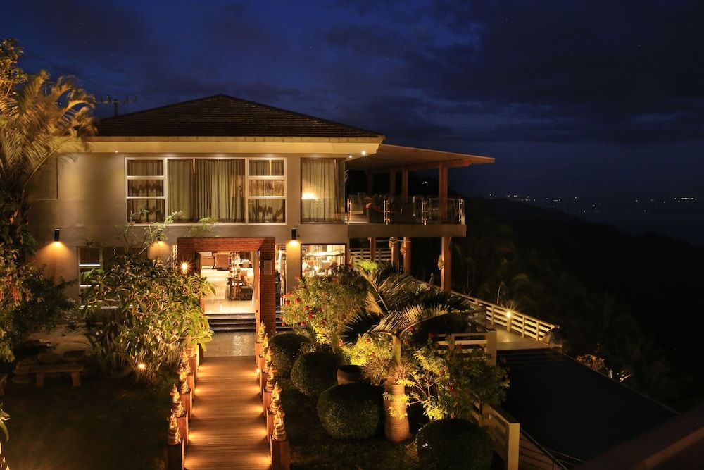 The Oriental Luxury Suites Tagaytay 1