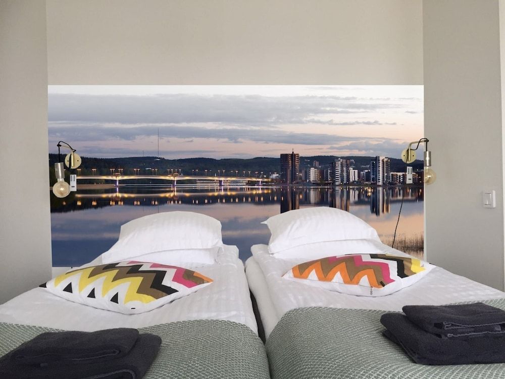 The Harbour Apartments 2