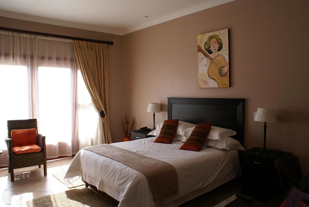 Attache Guest Lodge 2