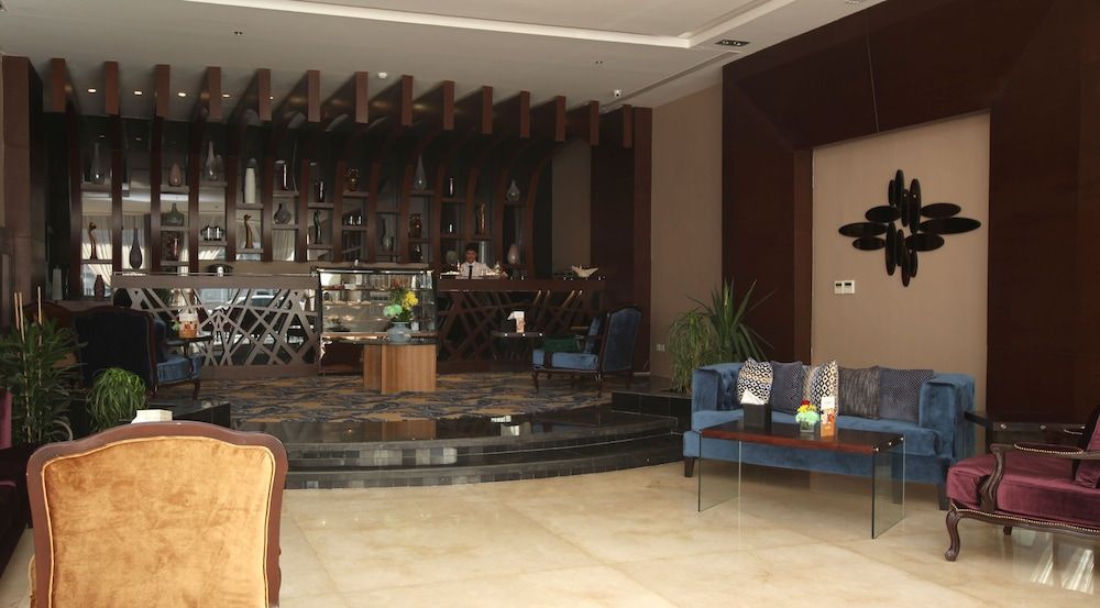 Almuhaidb Faisaliah Hotel Suites 2