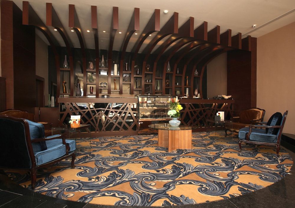 Almuhaidb Faisaliah Hotel Suites 3