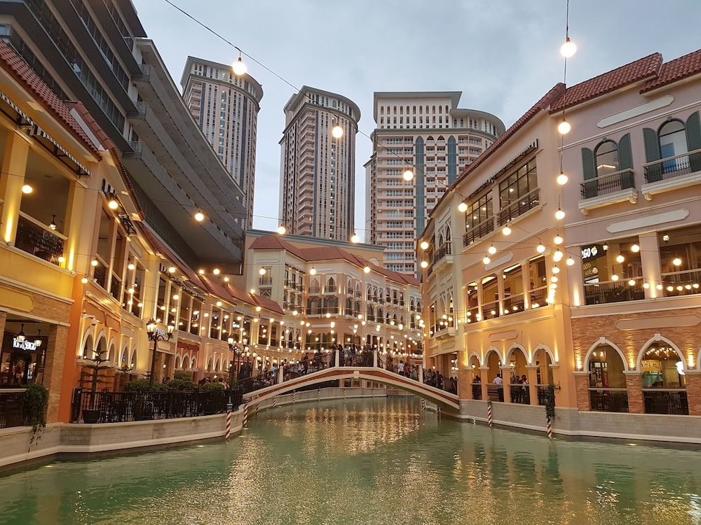 LUXE In Venice - The Venice Residences 1