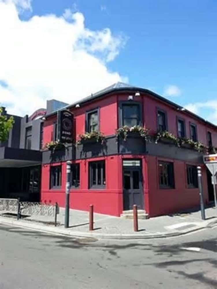 Queens Head Hotel 1