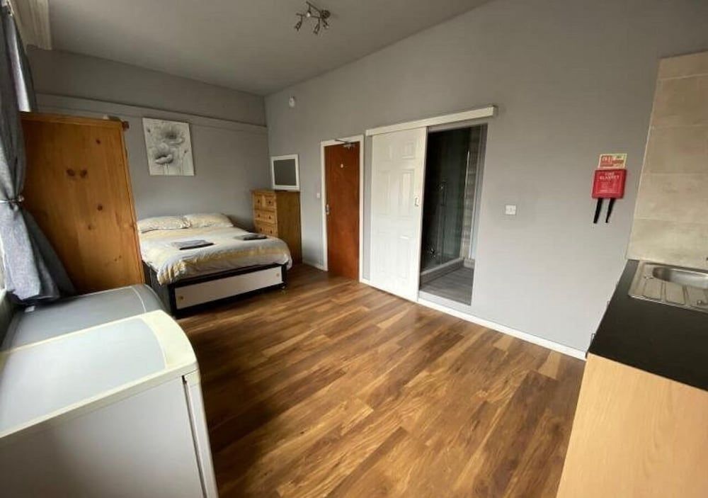 THE BULL ON THE BRIDGE 3