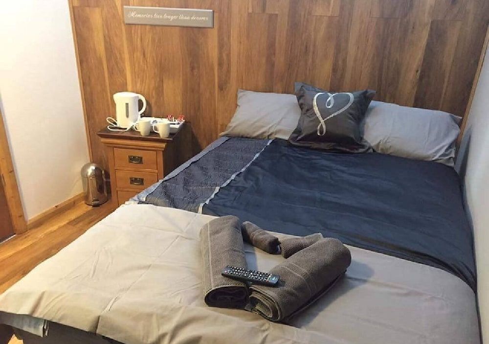 THE BULL ON THE BRIDGE 2