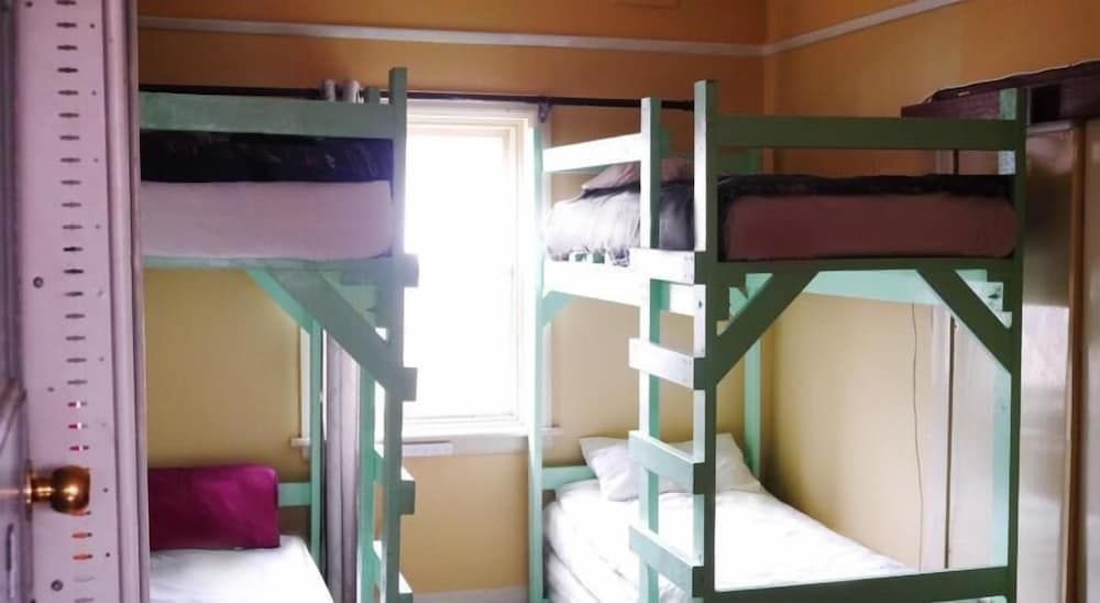 St Kilda East backpackers' hostel 2