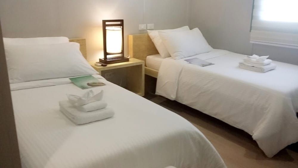 Shore Time Hotel Annex 1