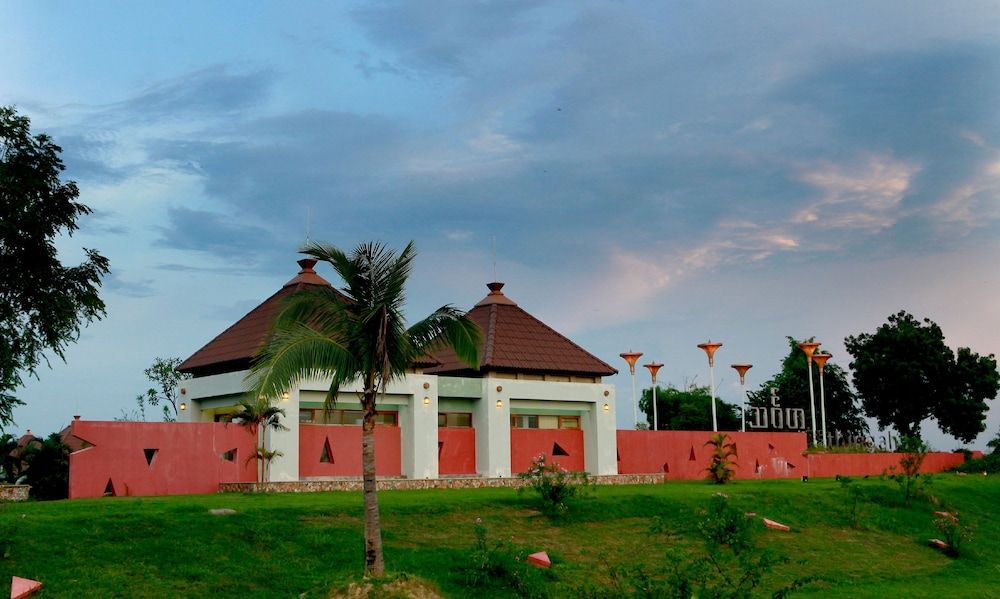 The Thingaha Nay Pyi Taw 2