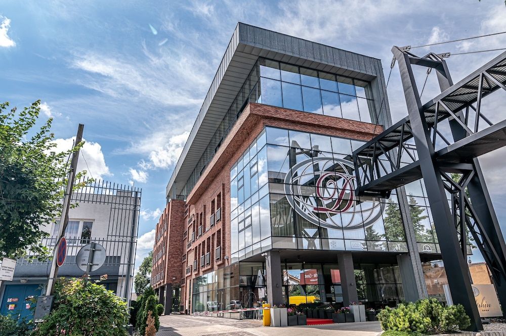 Hotel Dolphin 4 estrellas en Senec