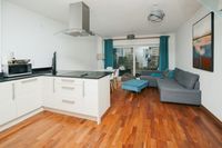 Grand Central Apartments by Paymán Club