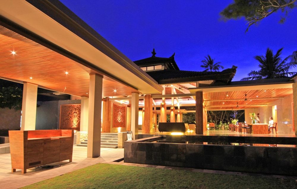Candi Beach Villas 2