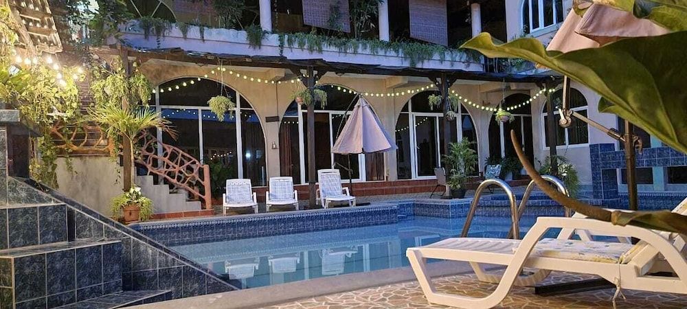 Hotel La Ribiera del Lago Peten Itza 1