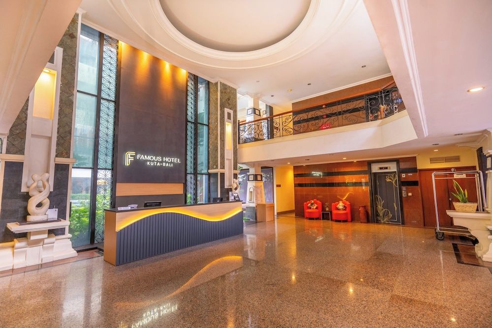 Famous Hotel Kuta 3 estrellas en Tuban