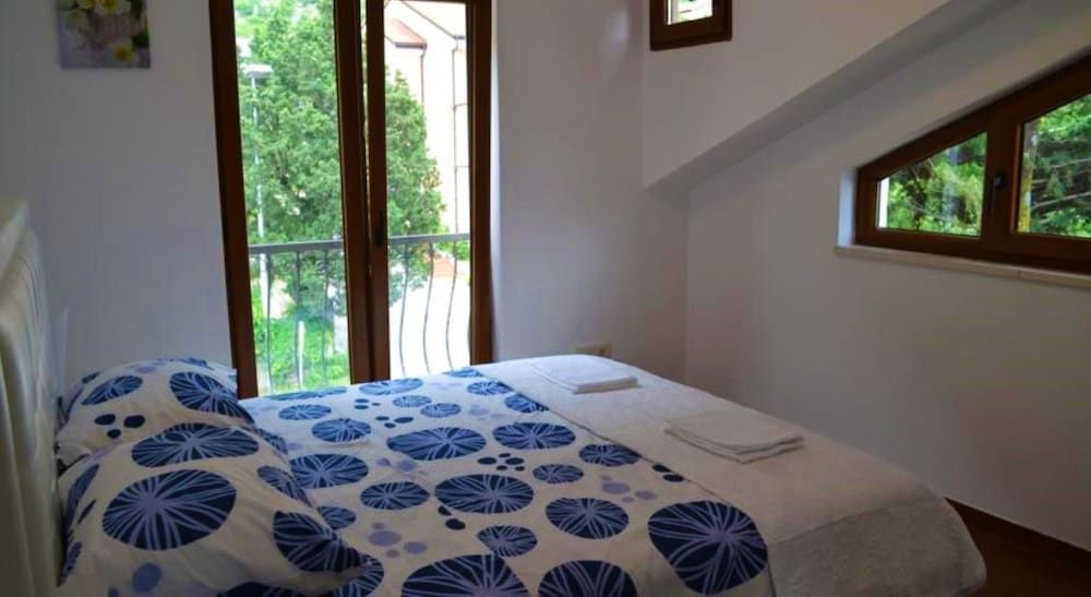 Bocche di Cattaro Apartments 2