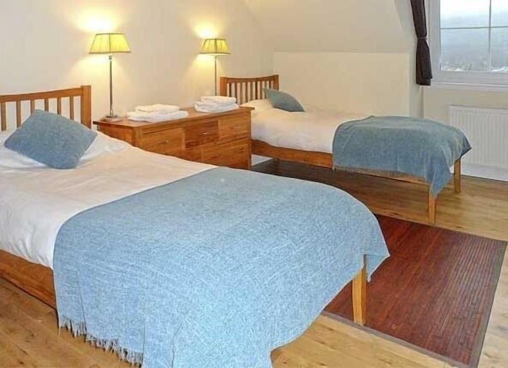 1 Loch Ness Hostel 2