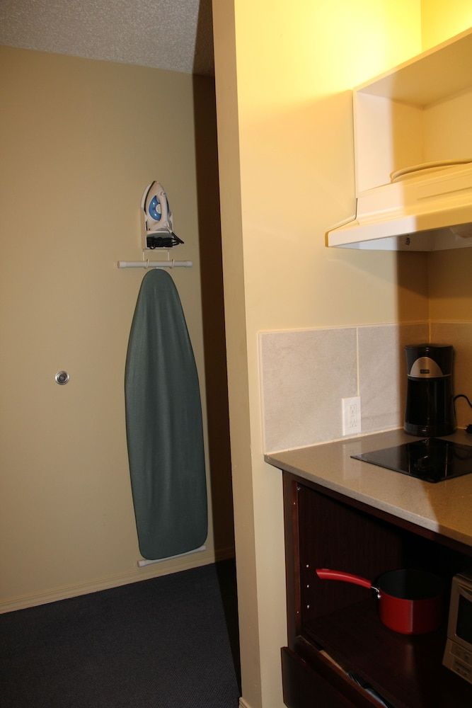 Broadway Lodge Hotel 3