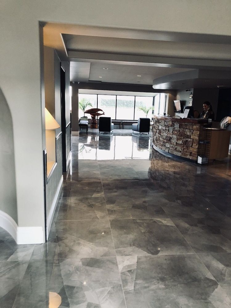 Anchor Inn And Suites 2