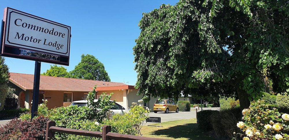 Commodore Motor Lodge