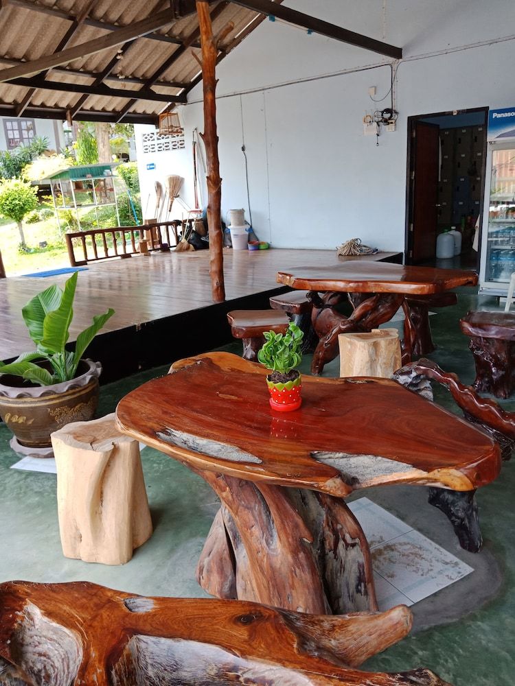 Phupha Bungalow 3 estrellas en Baan Tai