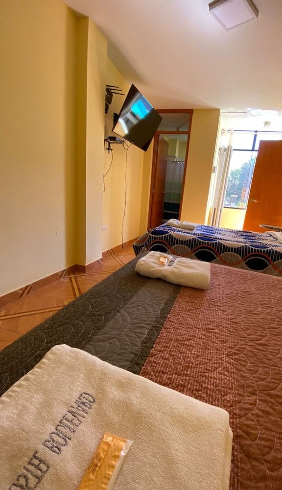 El Boulevard - Hostel 2