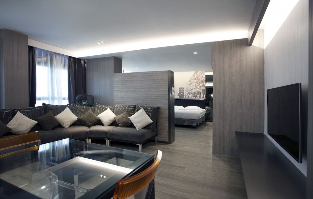 M1 Hotel North Point 1