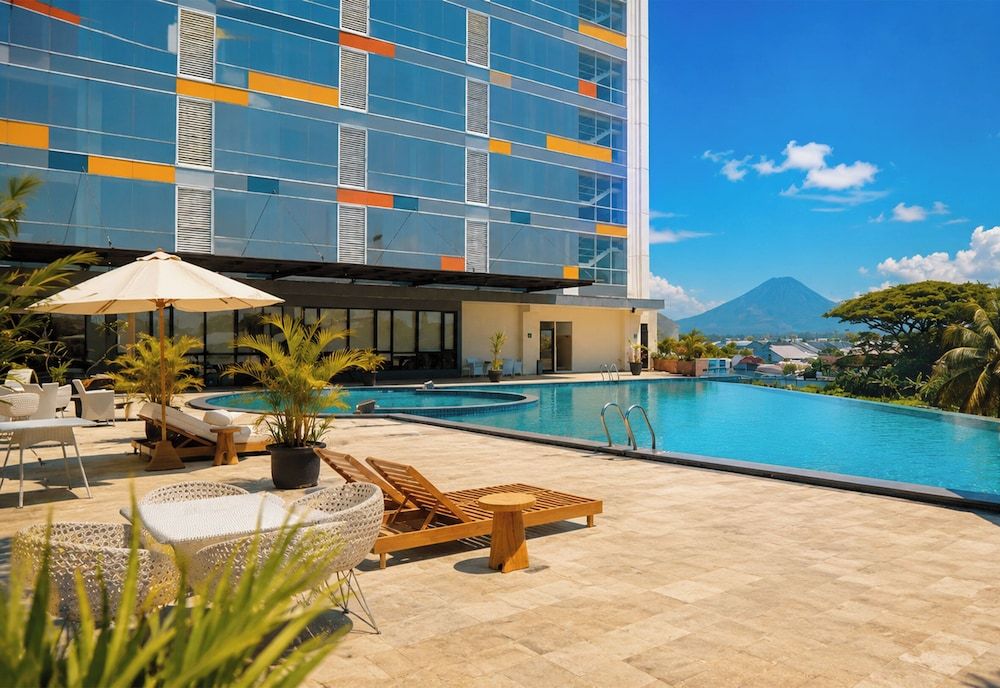 Ascent Premiere Hotel and Convention 3 estrellas en Malang