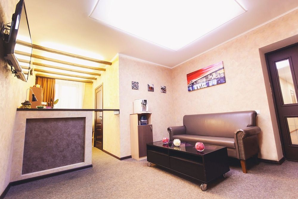 Shale on Komsomolskiy 2