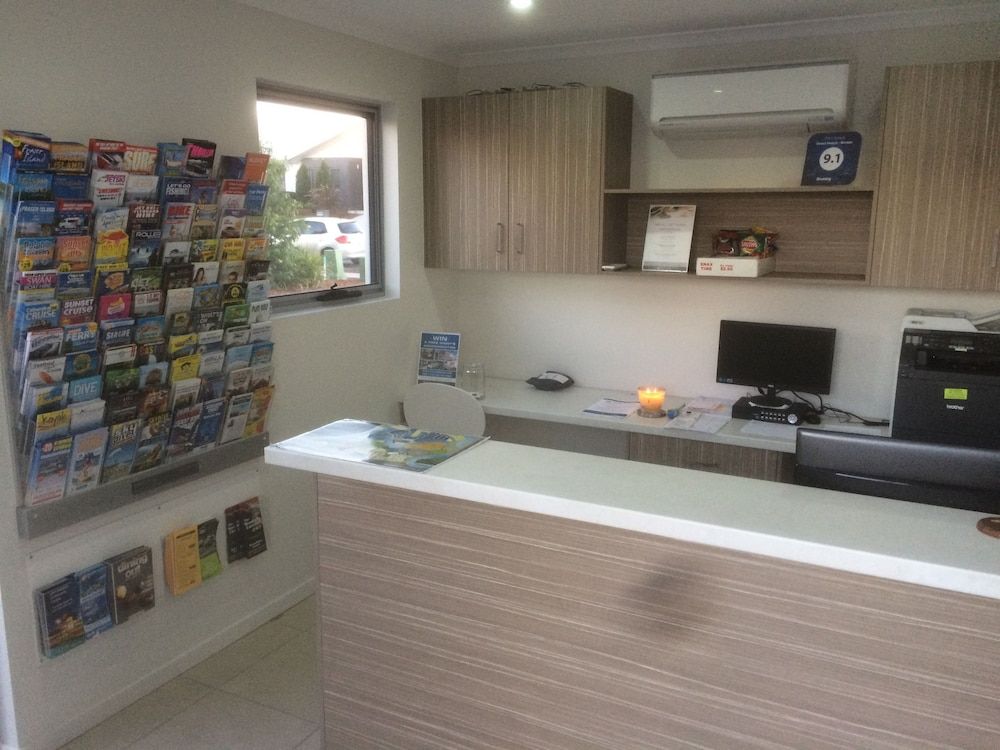 Direct Hotels - Breeze on Brightwater 2