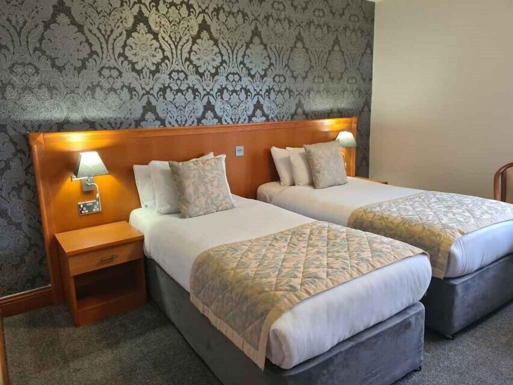 Leitrim Marina Hotel 3